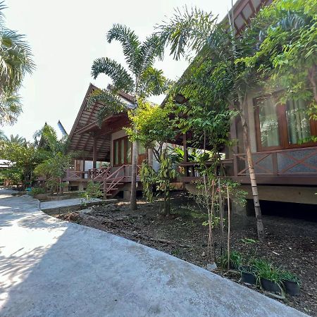 Baan Siriporn Resort - โรงแรมบ้านศิริพร รีสอร์ท Samut Songkhram Экстерьер фото