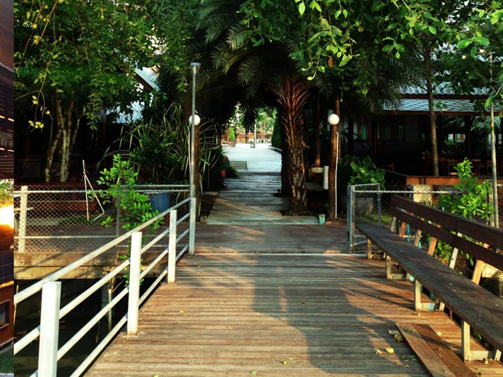 Baan Siriporn Resort - โรงแรมบ้านศิริพร รีสอร์ท Samut Songkhram Экстерьер фото