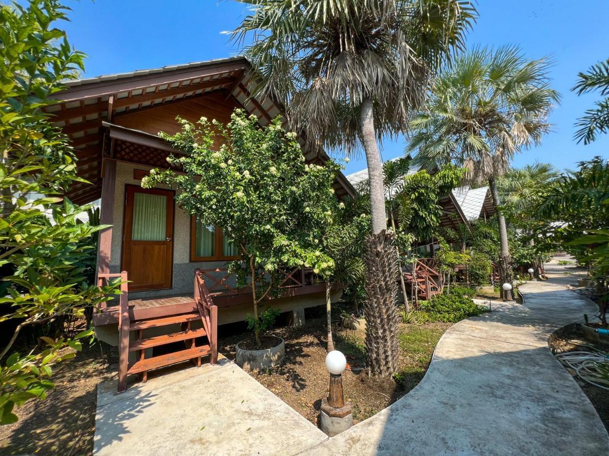 Baan Siriporn Resort - โรงแรมบ้านศิริพร รีสอร์ท Samut Songkhram Экстерьер фото