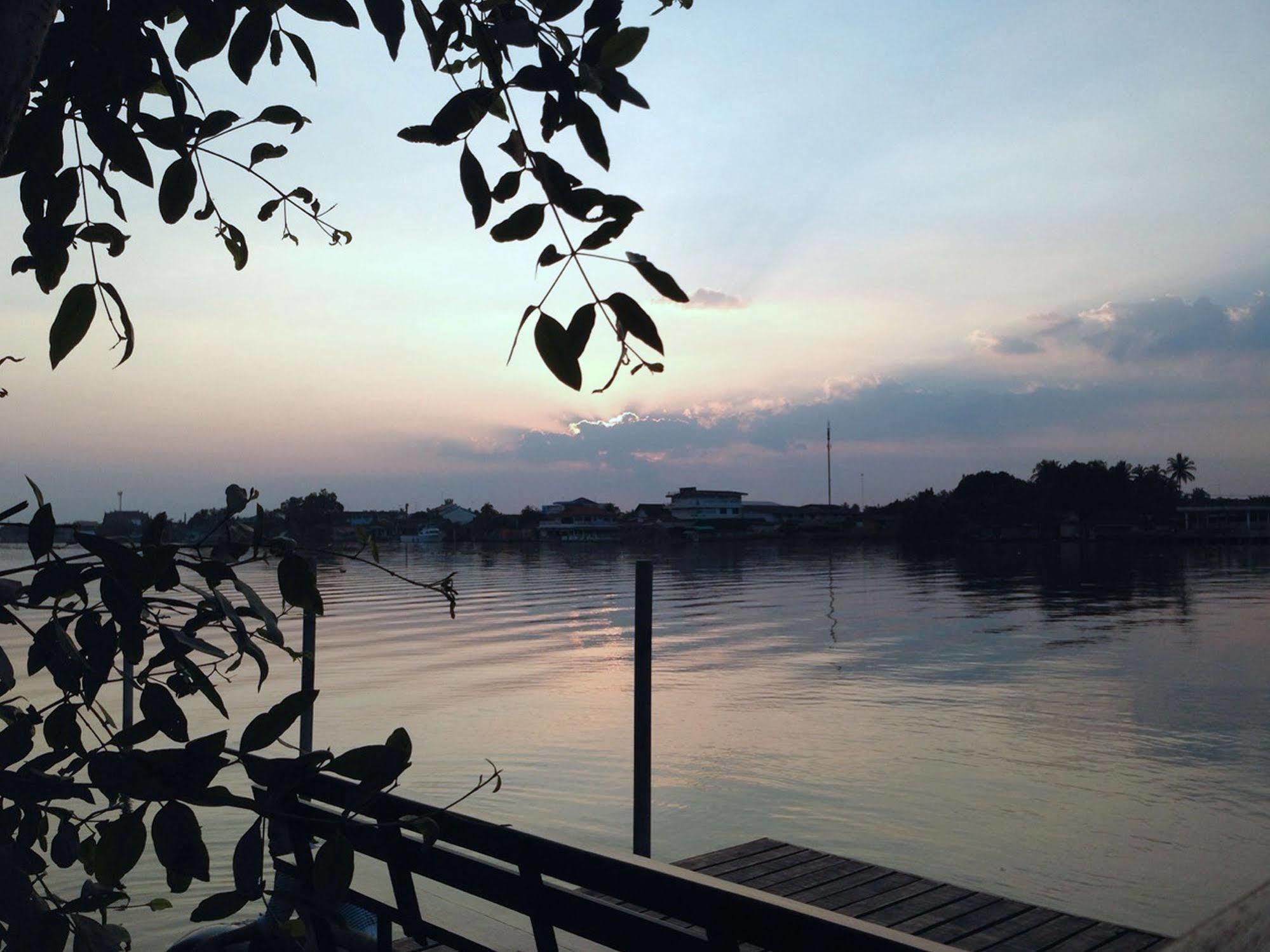 Baan Siriporn Resort - โรงแรมบ้านศิริพร รีสอร์ท Samut Songkhram Экстерьер фото