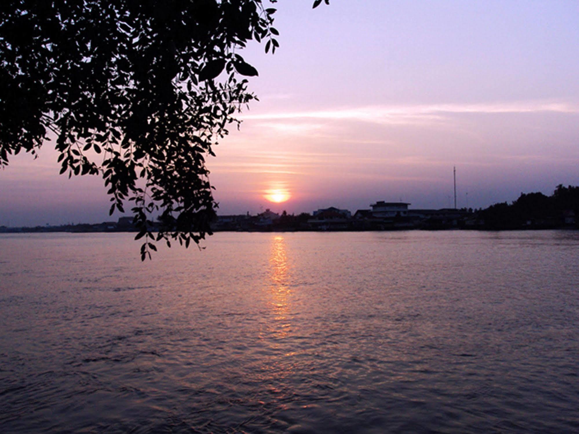 Baan Siriporn Resort - โรงแรมบ้านศิริพร รีสอร์ท Samut Songkhram Экстерьер фото